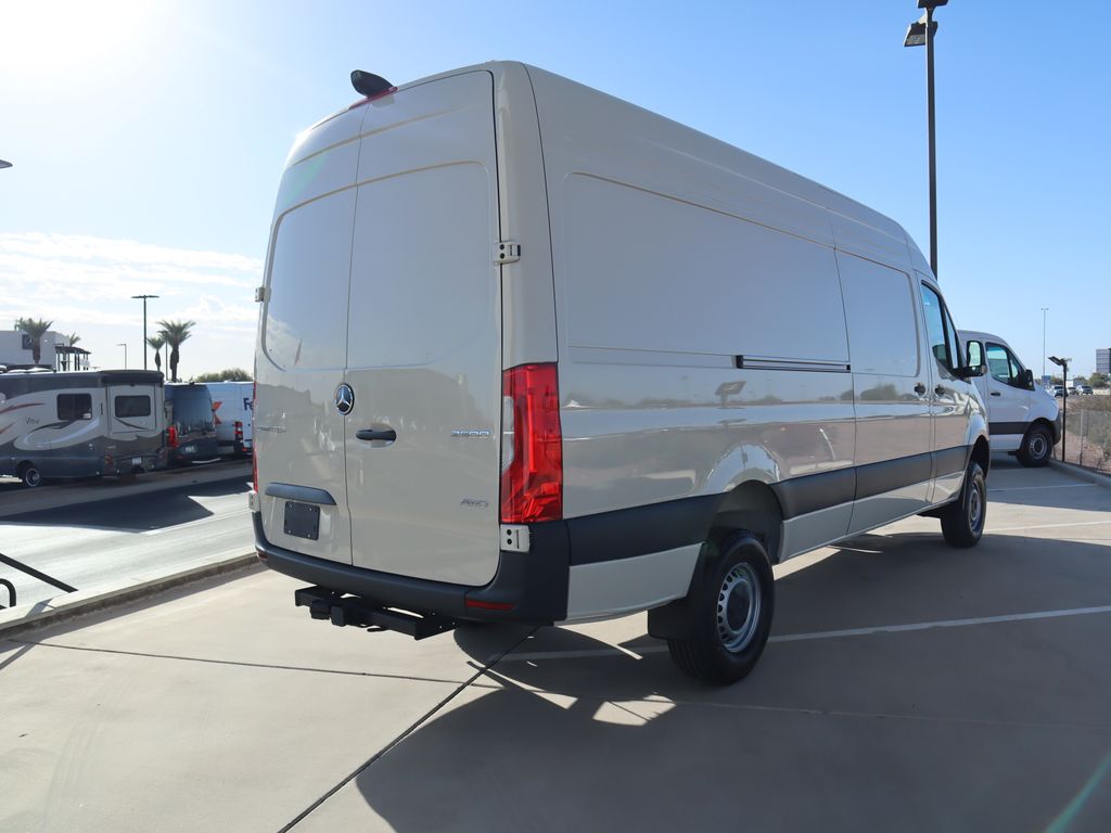 Thumbnail: 2025 Mercedes-Benz Sprinter - 5