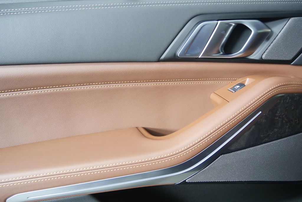 Thumbnail: 2026 BMW X5 - 13