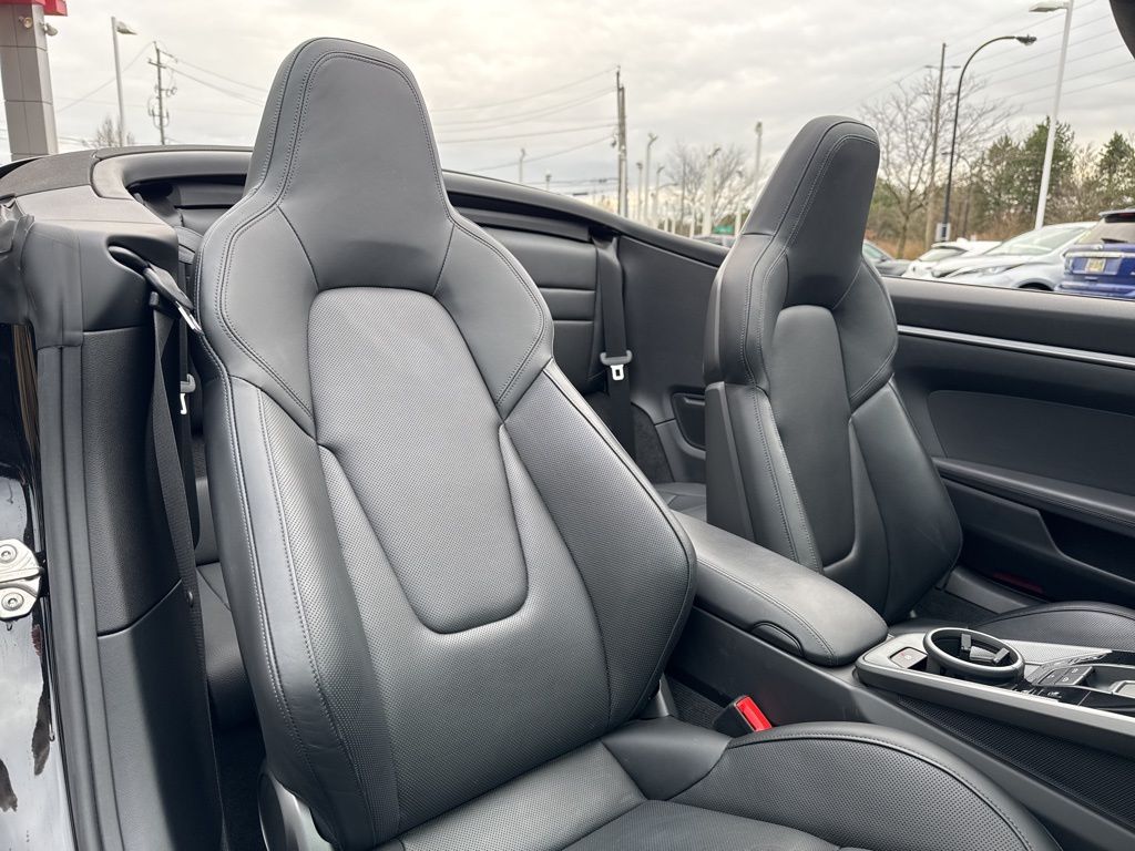 2023 Porsche 911 Carrera photo