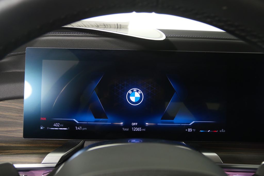 Thumbnail: 2024 BMW 7 Series - 23