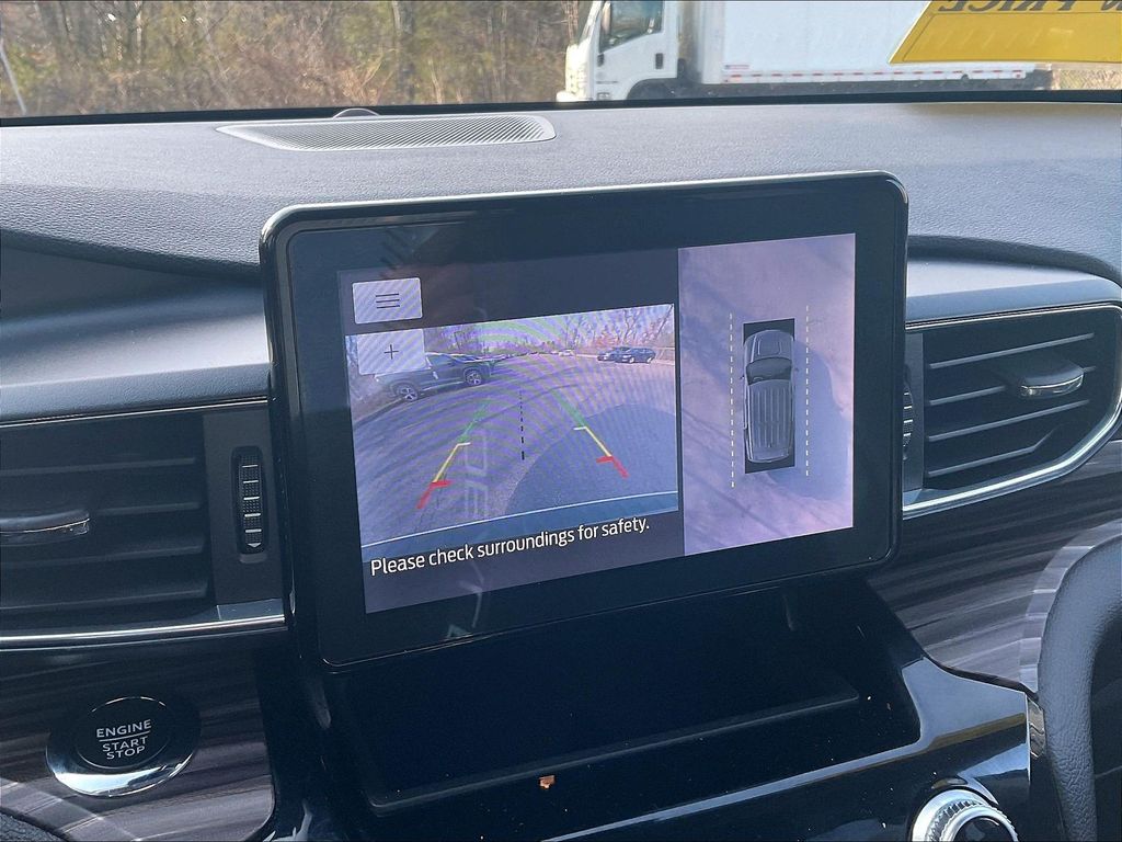 2023 Ford Explorer — photo 20