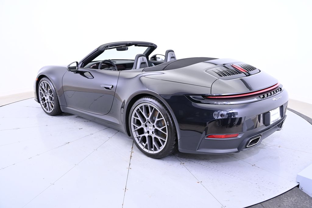 2025 Porsche 911 Carrera 3