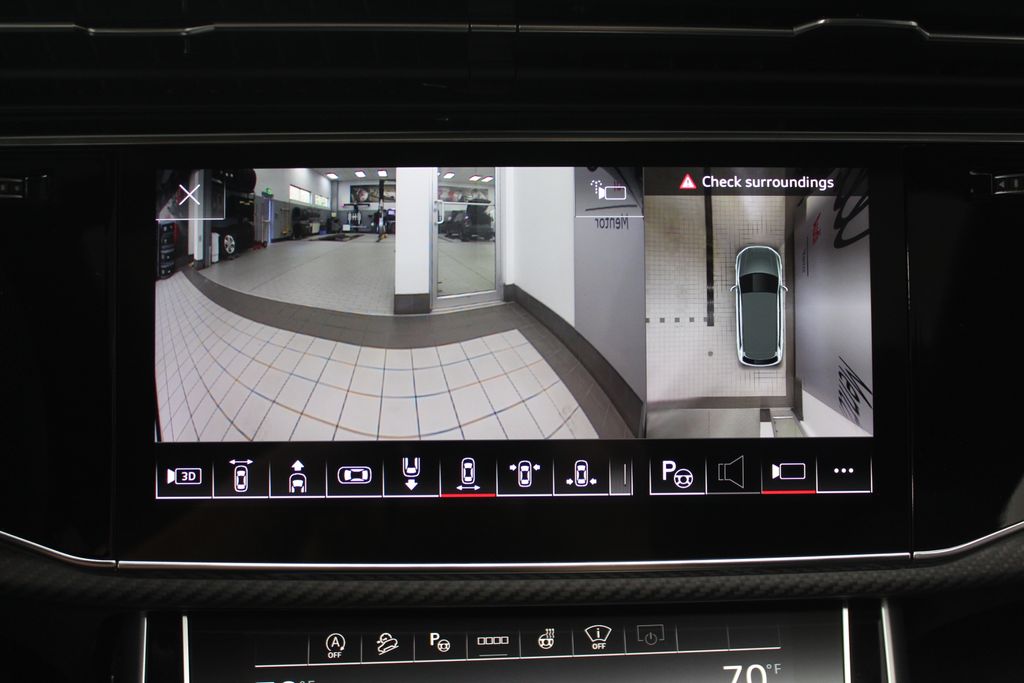Thumbnail: 2026 Audi Q7 - 26