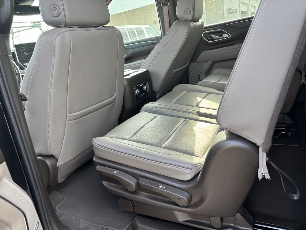 2024 GMC Yukon XL SLT Black at Big Star Buick GMC