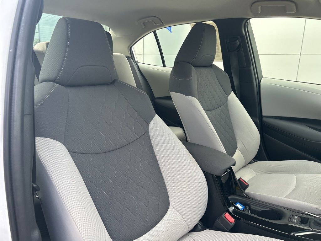 2022 Toyota Corolla Hybrid LE