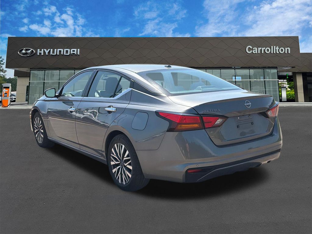 Used 2025 Gray Nissan 2.5 SV image 7