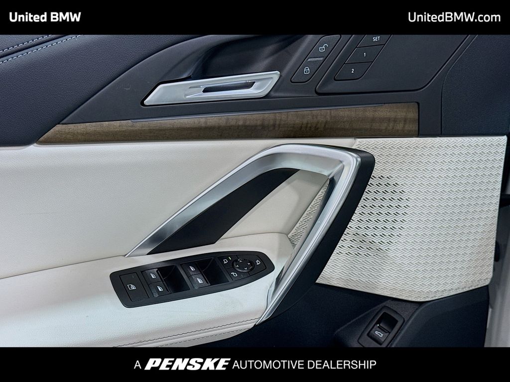 Thumbnail: 2026 BMW X1 - 3