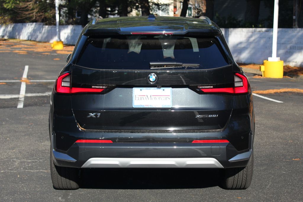 2026 BMW X1 28i - Photo 6