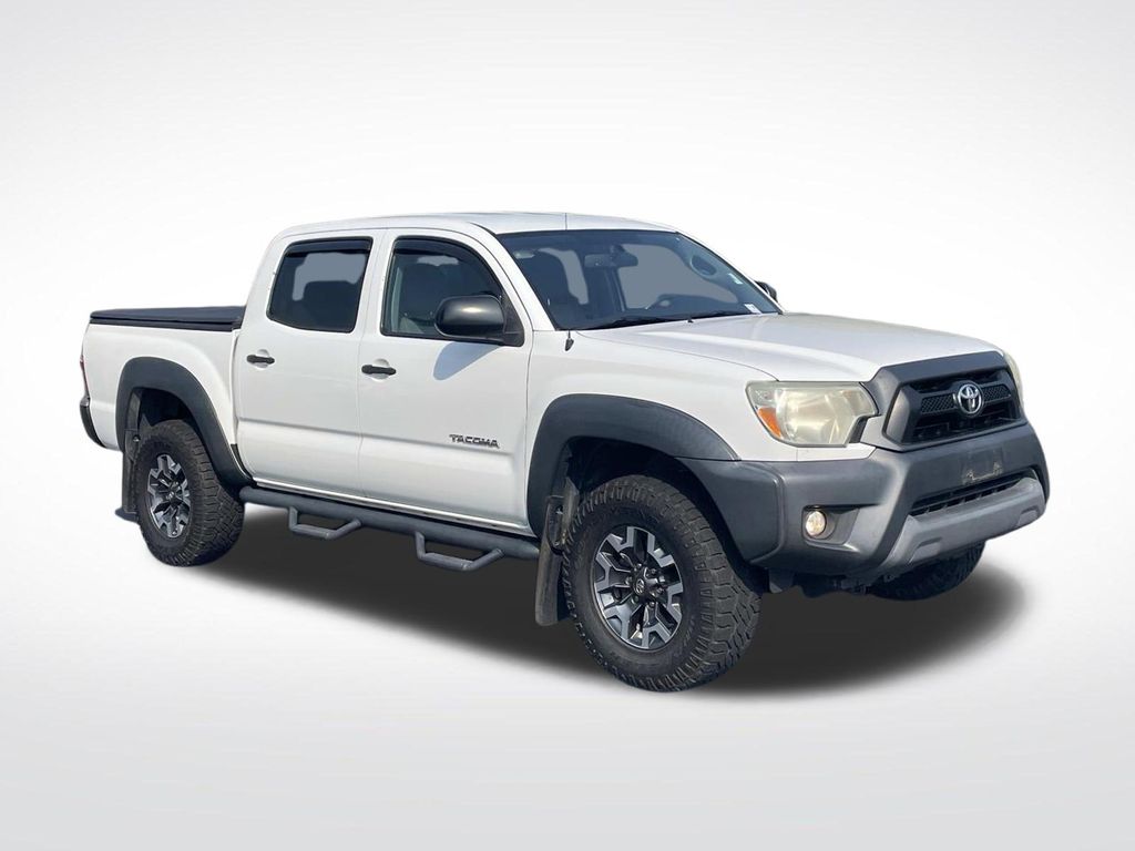 Super White 2015 Toyota Tacoma Pickup Truck 4X2 4-Speed Automatic