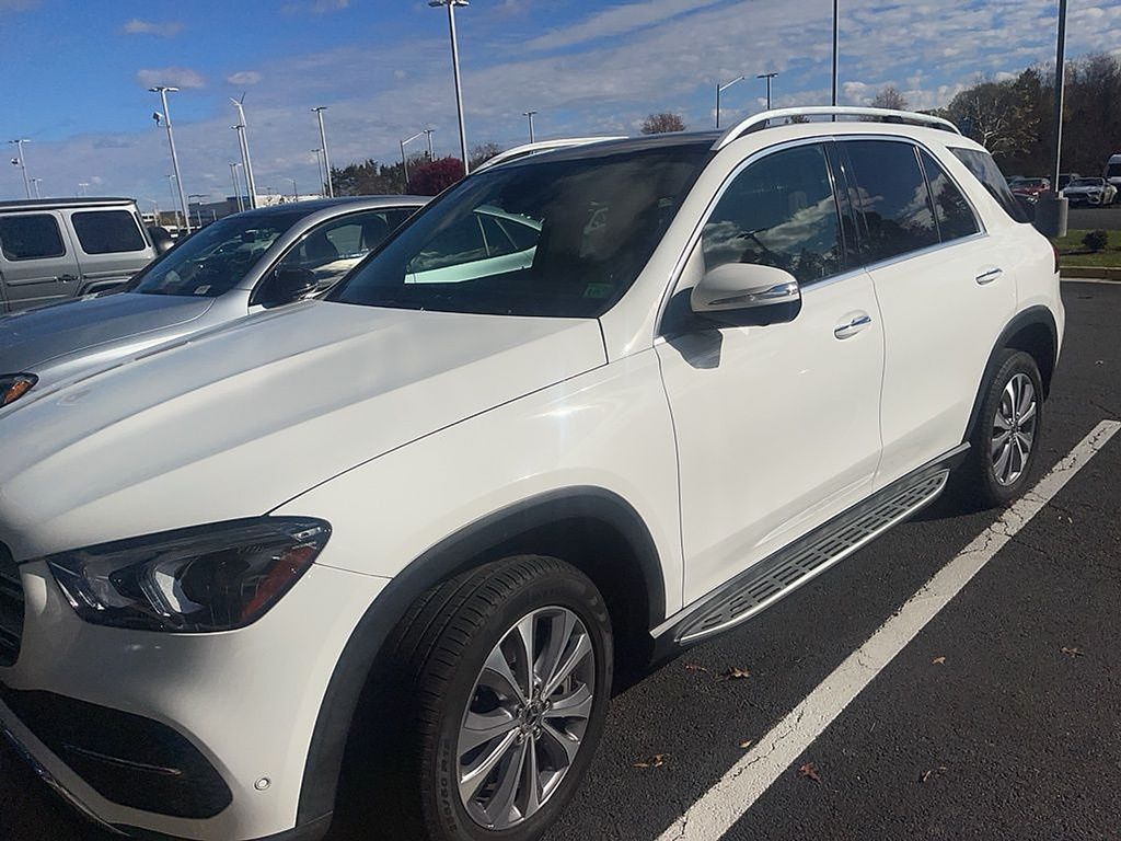 Thumbnail: 2021 Mercedes-Benz GLE - 2