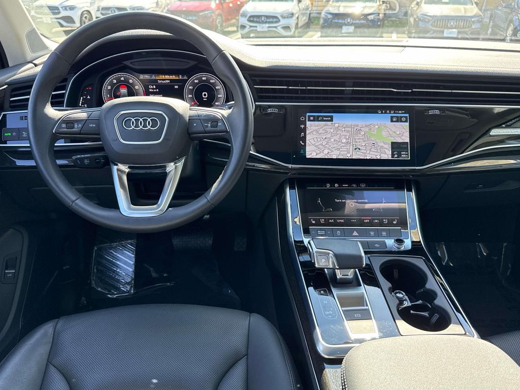 Thumbnail: 2023 Audi Q7 - 31