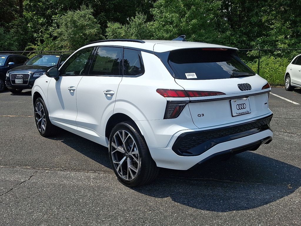 Thumbnail: 2026 Audi Q3 - 3