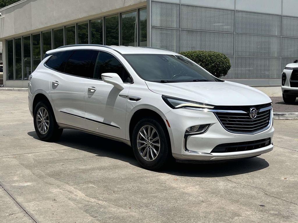 Summit White 2024 Buick Enclave SUV / Crossover Front-Wheel Drive 9-Speed Automatic