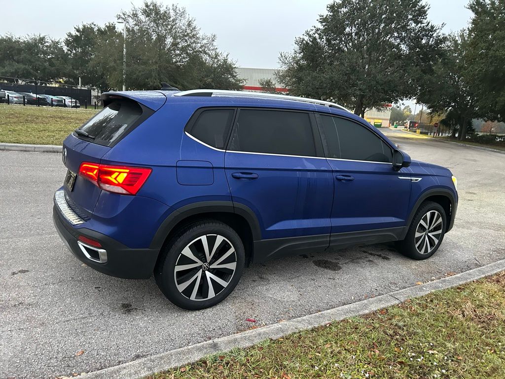 Thumbnail: 2022 Volkswagen Taos - 5