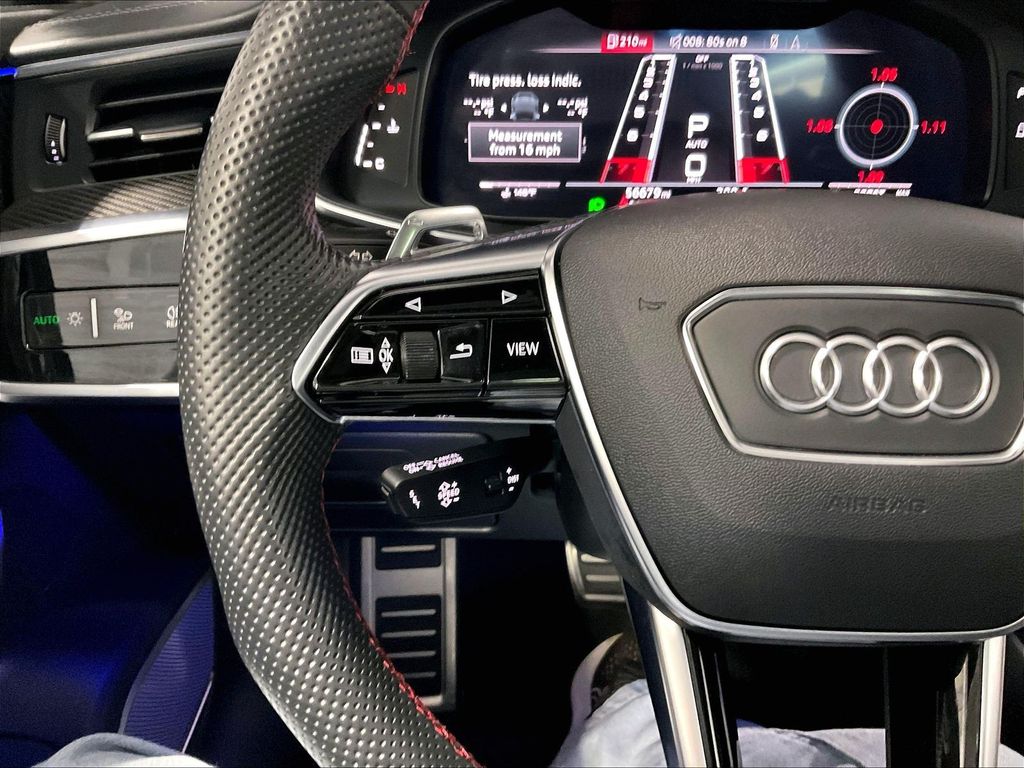 2021 Audi RS 7 — photo 23