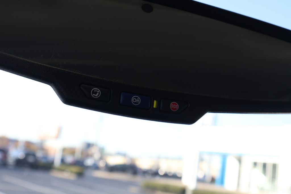 Thumbnail: 2021 Chevrolet Colorado - 31