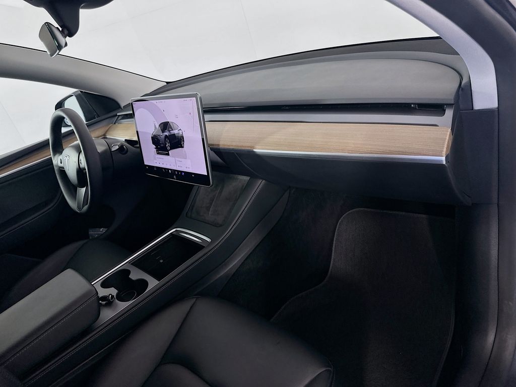 Thumbnail: 2023 Tesla Model Y - 29