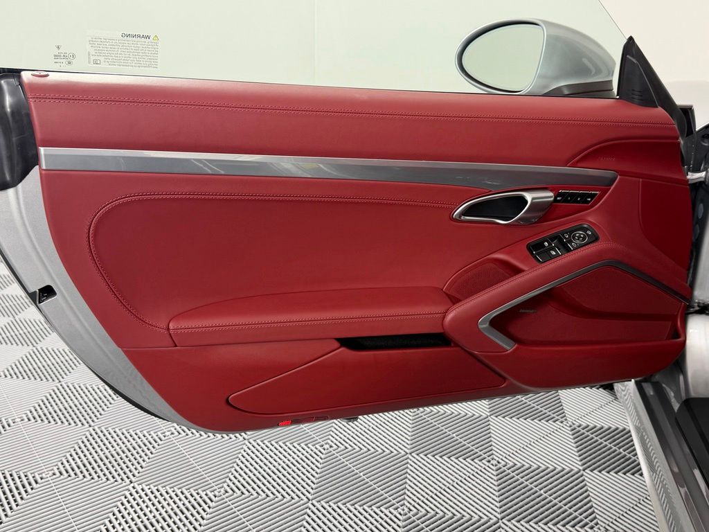 Thumbnail: 2025 Porsche 718 Boxster - 20