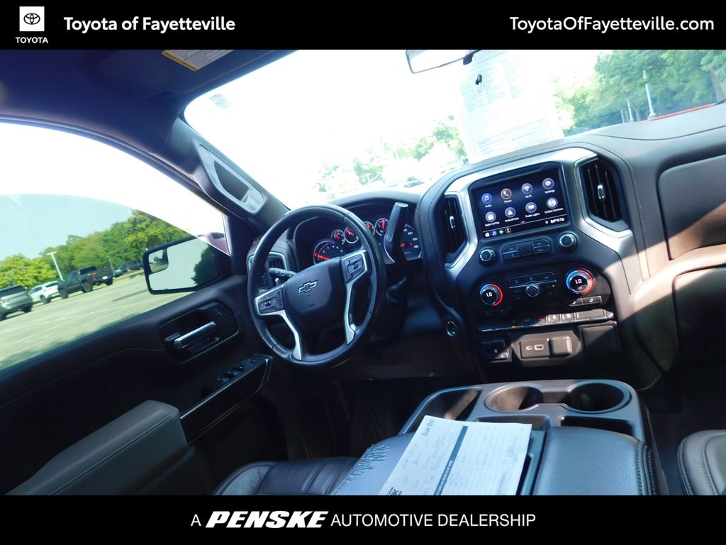 2021 Chevrolet Silverado 1500 RST 3