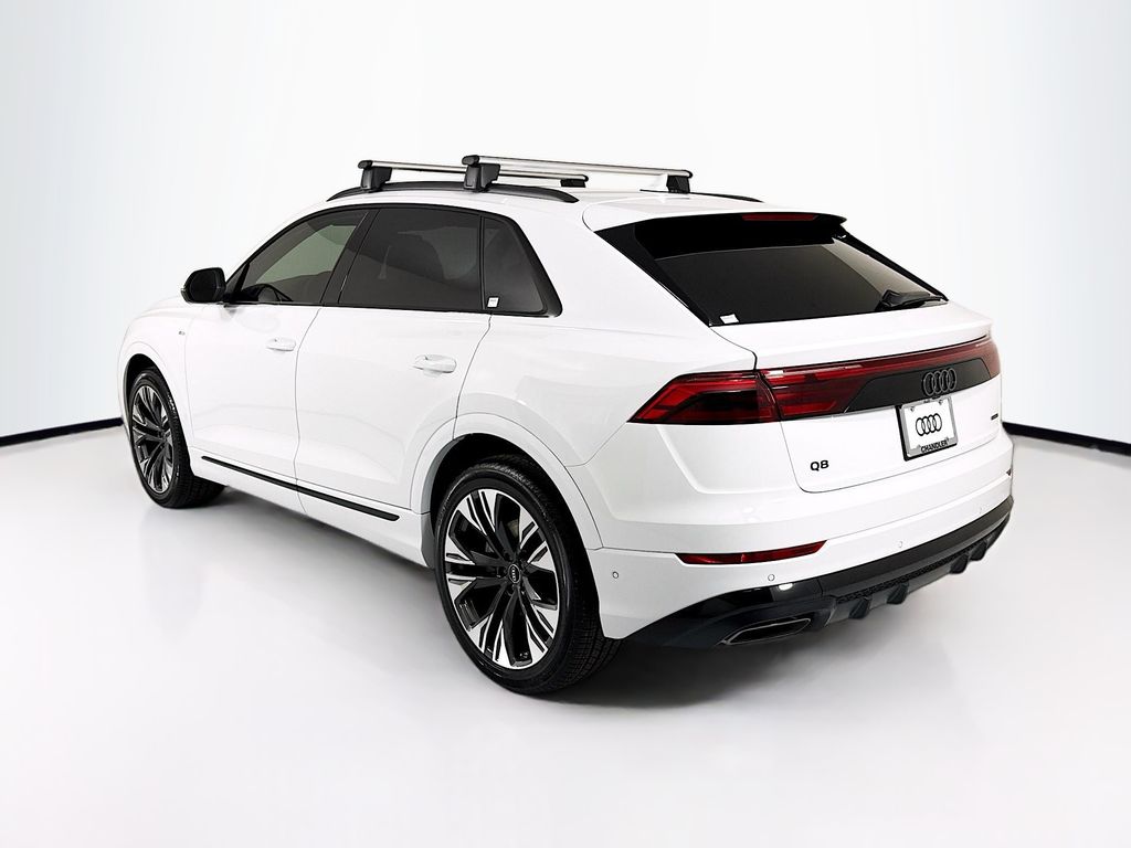 Thumbnail: 2026 Audi Q8 - 7