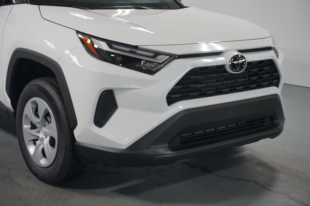 Thumbnail: 2025 Toyota RAV4 - 4