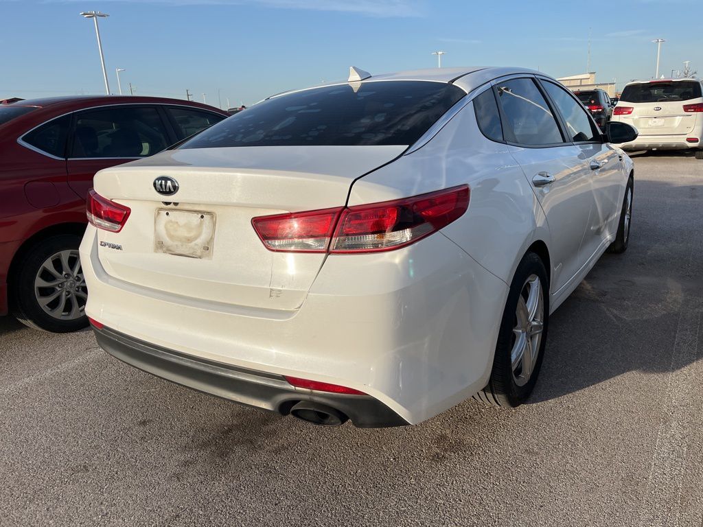 2017 Kia Optima LX 3