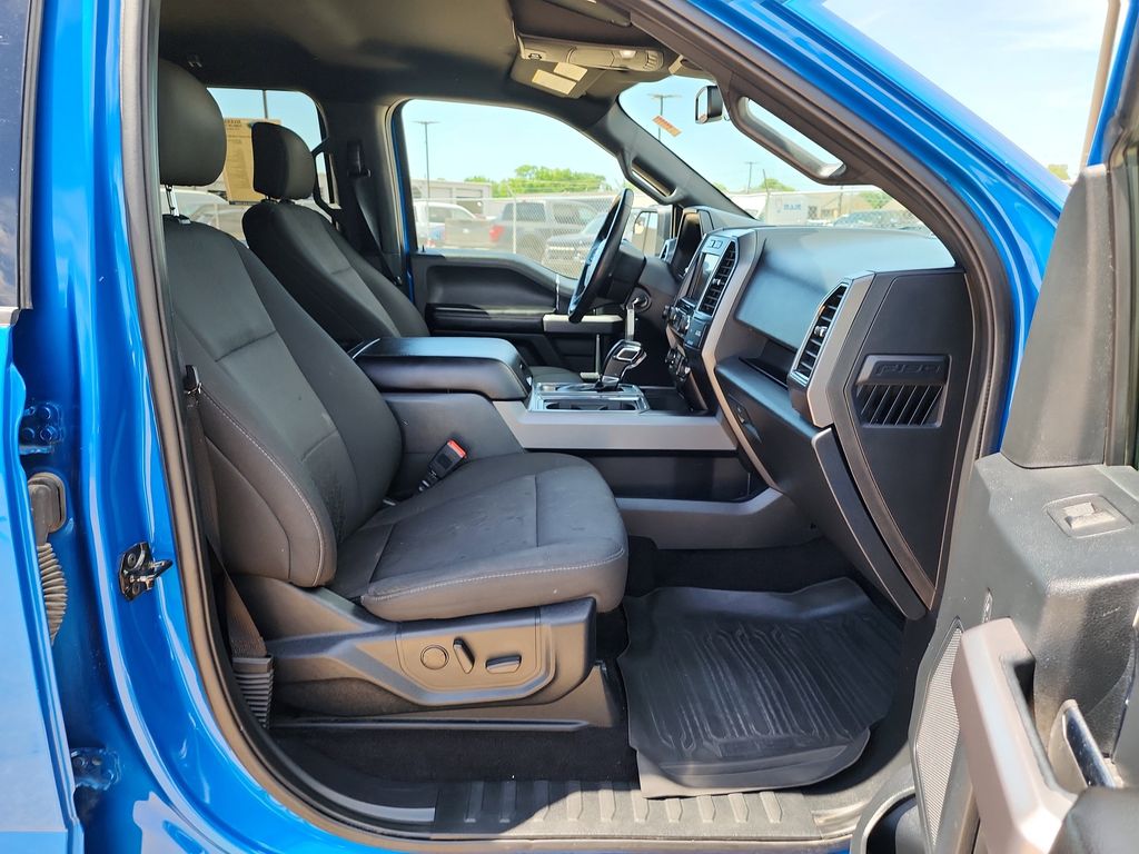2019 Ford F-150 XLT photo
