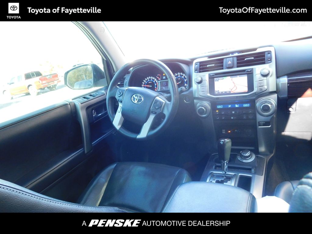 Thumbnail: 2016 Toyota 4Runner - 3