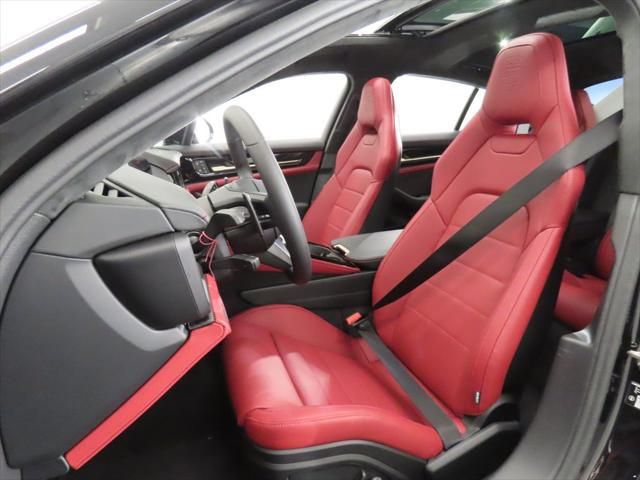 Thumbnail: 2026 Porsche Panamera - 5