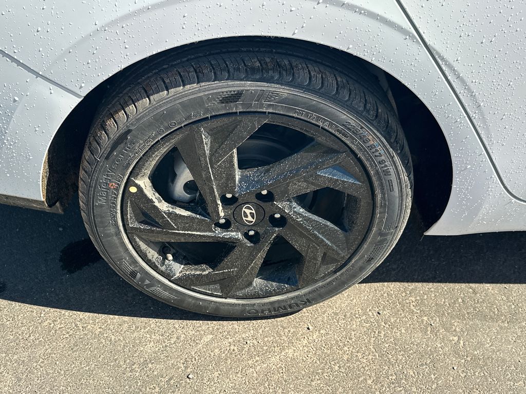 New 2026 White HYUNDAI SEL Sport image 18