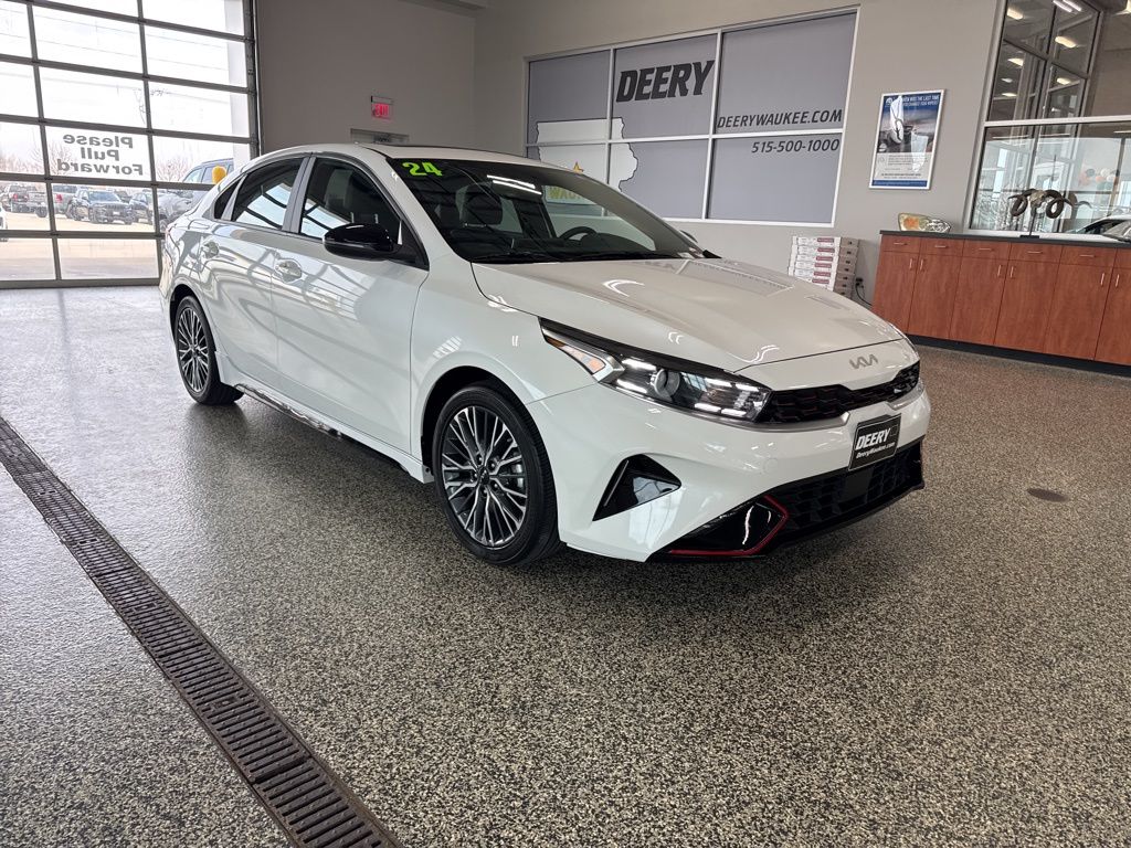 2024 Kia Forte GT-Line FWD