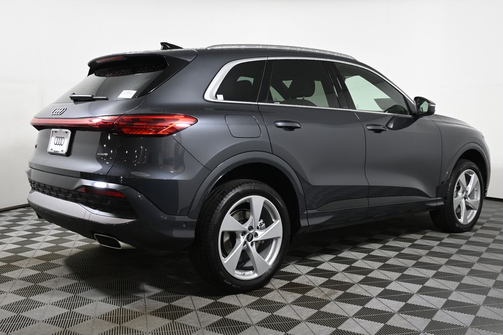 Thumbnail: 2025 Audi Q5 - 7