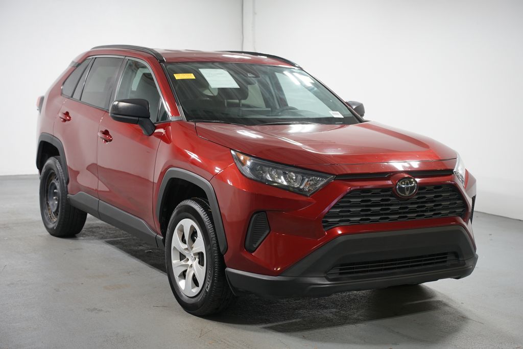 Thumbnail: 2020 Toyota RAV4 - 3