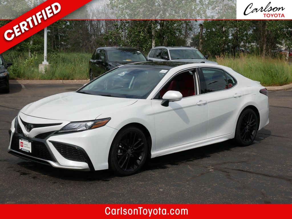 Pearl 2024 Toyota Camry Sedan Front-Wheel Drive 8-Speed Automatic