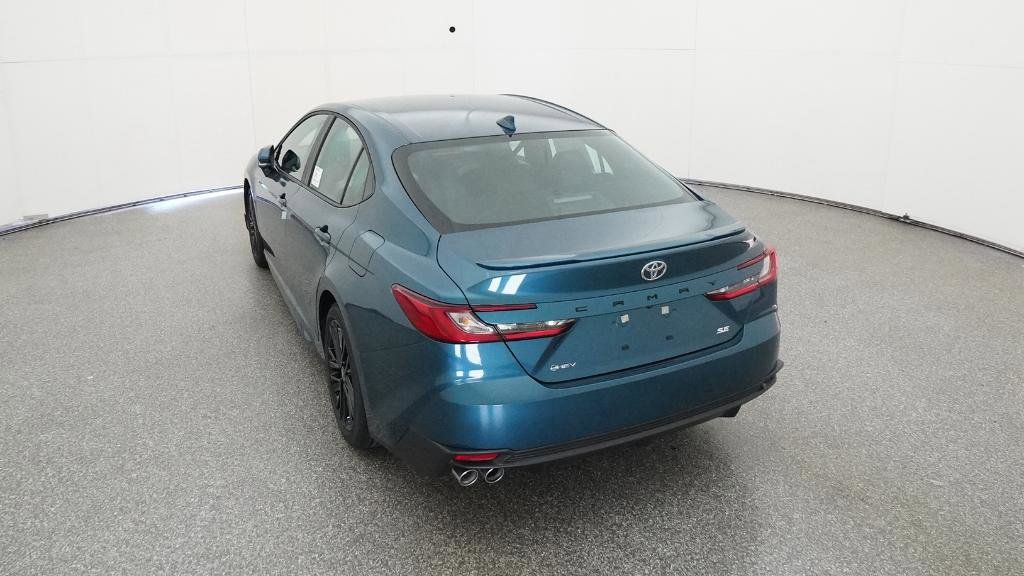 Thumbnail: 2025 Toyota Camry - 32