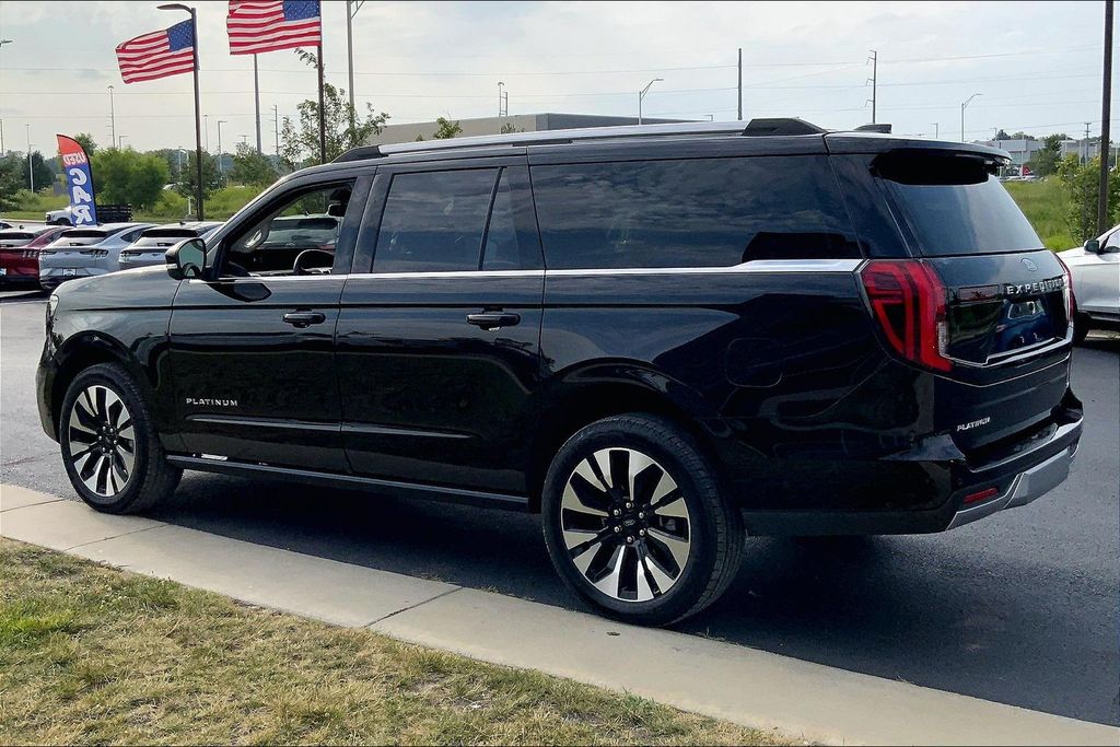Used 2025 Ford Expedition Platinum with VIN 1FMJK1M80SEA31884 for sale in Kansas City