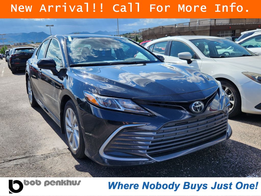 Midnight Black Metallic 2023 Toyota Camry Sedan Front-Wheel Drive 8-Speed Automatic