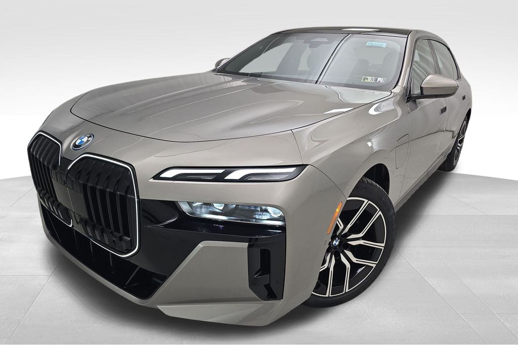 2026 BMW 7 Series 750e's photo