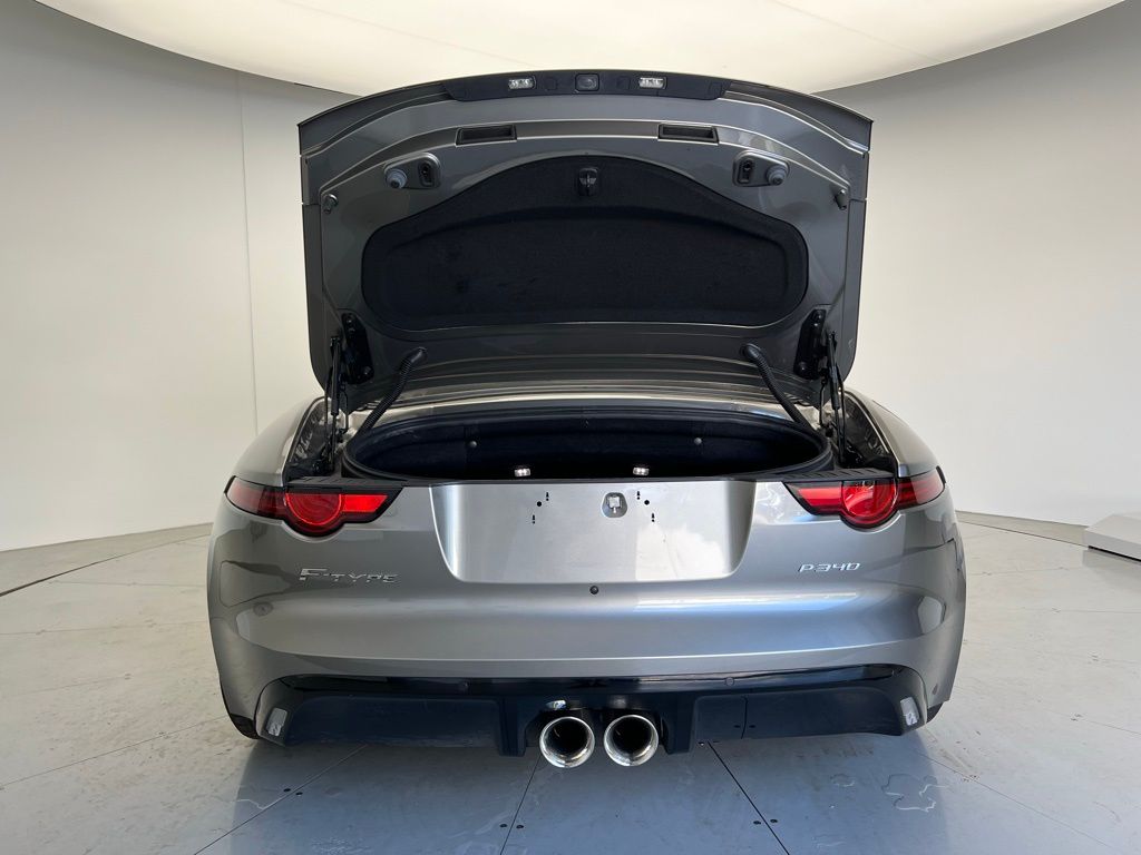 Thumbnail: 2019 Jaguar F-Type - 9