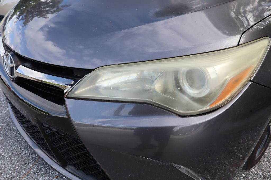 Thumbnail: 2016 Toyota Camry - 3