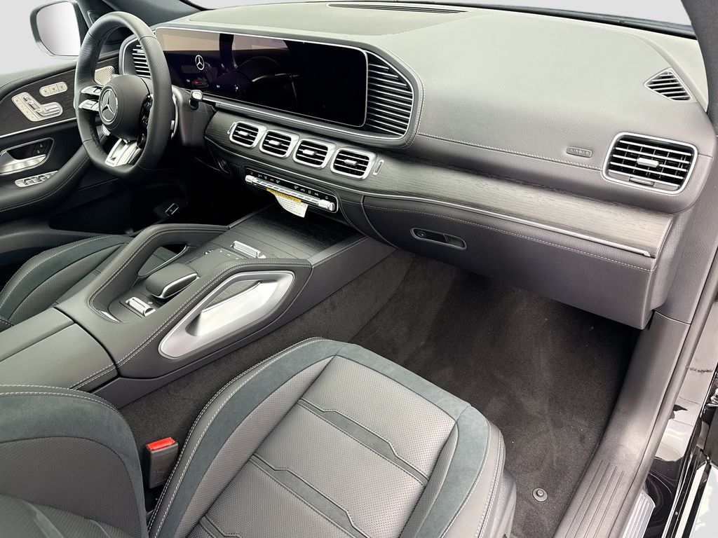Thumbnail: 2026 Mercedes-Benz GLE - 17