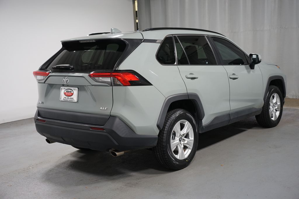 Thumbnail: 2021 Toyota RAV4 - 8