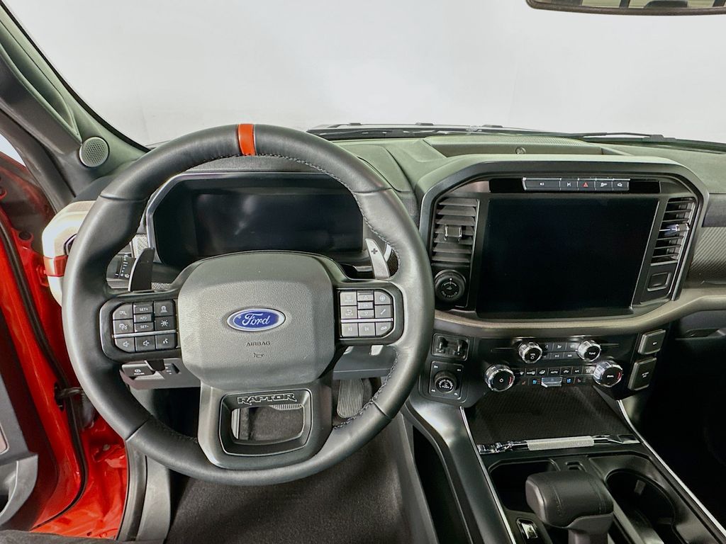 2023 Ford F-150 Raptor 11