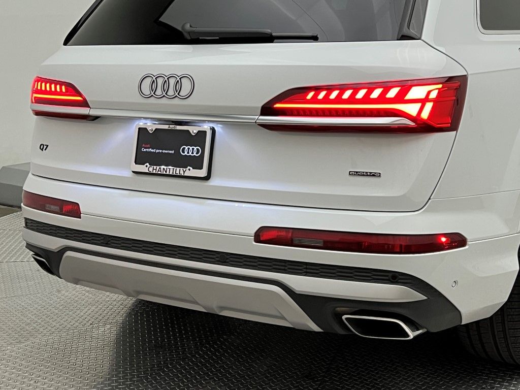 Thumbnail: 2025 Audi Q7 - 7