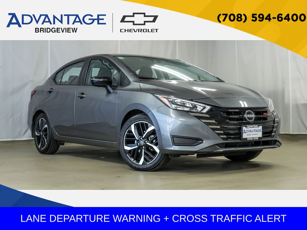 2024 Nissan Versa SR FWD