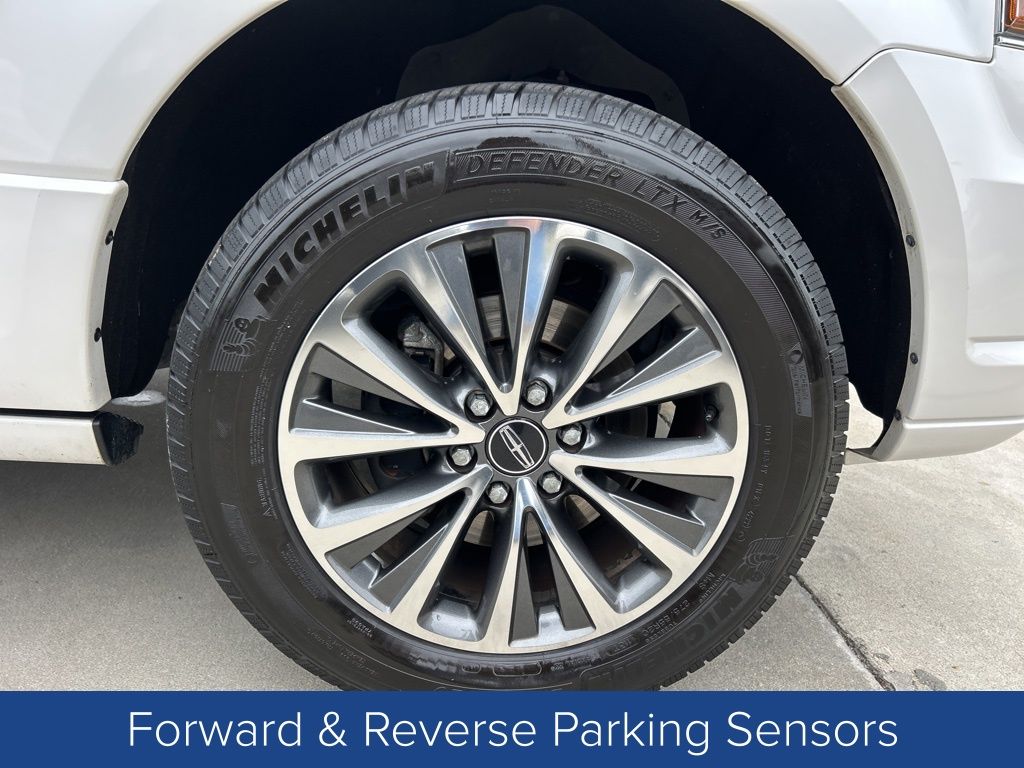 2017 Lincoln Navigator Select