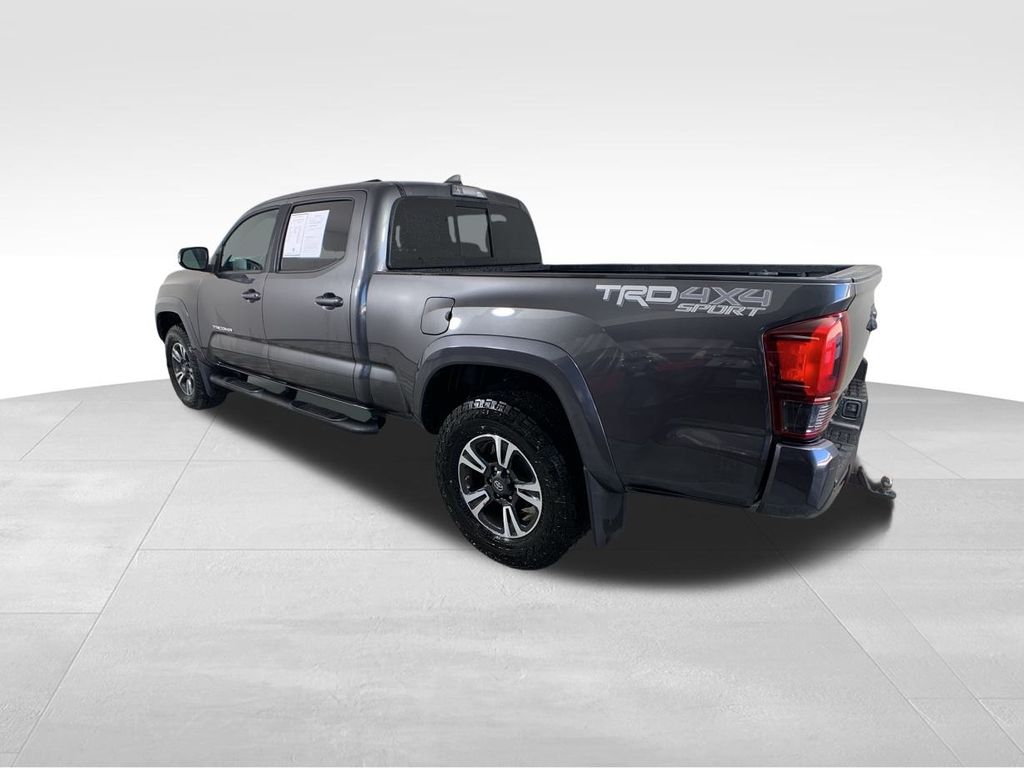 2019 Toyota Tacoma TRD Sport 4