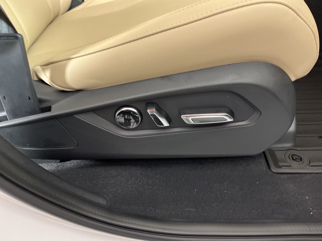 Thumbnail: 2026 Acura MDX - 9