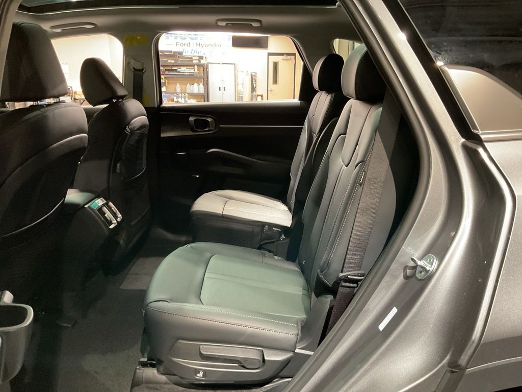New 2026 Gray Kia EX image 19