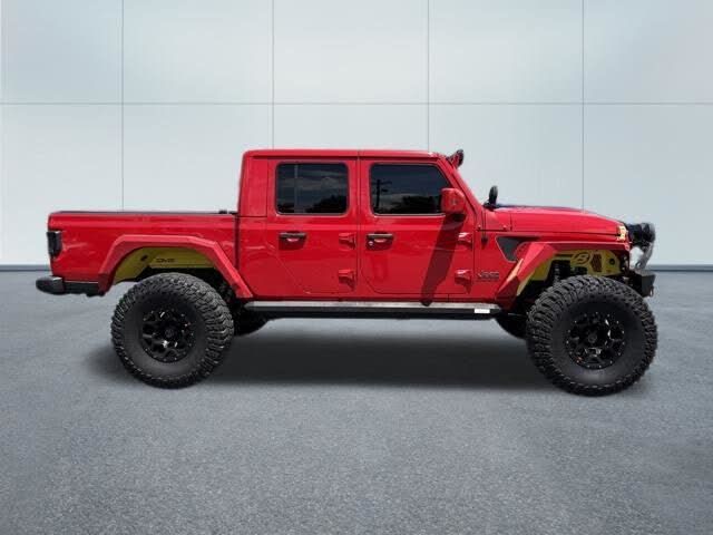 Firecracker Red Clearcoat 2021 Jeep Gladiator Pickup Truck Four-Wheel Drive 8-Speed Automatic